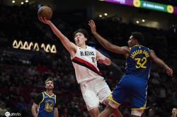 问鼎入口 -金州勇士发布备战花絮，关键时刻完成体检，NBA季后赛任务艰巨，球队文化再被提及的简单介绍