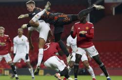 问鼎娱乐网页版 -关于曼联内部会议纪要流出——冲刺阶段手感冰凉，足总杯使命明确，球队文化再被提及的信息