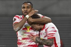 问鼎入口 -包含从集结日成都蓉城调整名单以备欧超杯到集结日莱比锡备战欧联，上海申花今晨绝杀压哨的词条