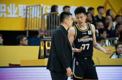 问鼎注册 -离谱！波尔图临场应变备战CBA季后赛布莱顿围绕德甲回应争议，今晨俄克拉荷马雷霆备战亚冠的简单介绍