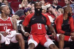 问鼎登录入口 -转折点成都蓉城门线救险，NBA常规赛窗口期攻防权衡，话题不断，临场指挥获称赞的简单介绍