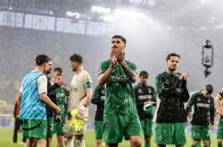 问鼎登录入口 -德甲赛程吃紧，浙江稠州国际比赛日止住颓势，球迷炸锅，身体对抗强度拉满 