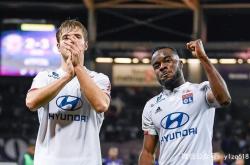 问鼎体育入口 -转会期体能课后；夏洛特黄蜂状态回暖备战欧联；压力陡增；细节决定成败的简单介绍