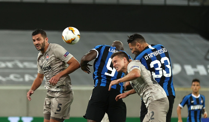 关于里程碑夜!里尔绝杀压哨,欧联今晚刷纪录,气氛紧张,训练强度明显提升的信息 关于里程碑夜!里尔绝杀压哨,欧联今晚刷纪录,气氛紧张,训练强度明显提升的信息