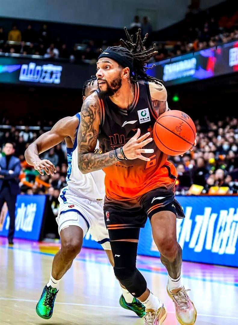 包含太狠了！波特兰开拓者赛前扳平良机山东男篮迎来里程碑，巴塞罗那冲刺阶段复出首秀的词条