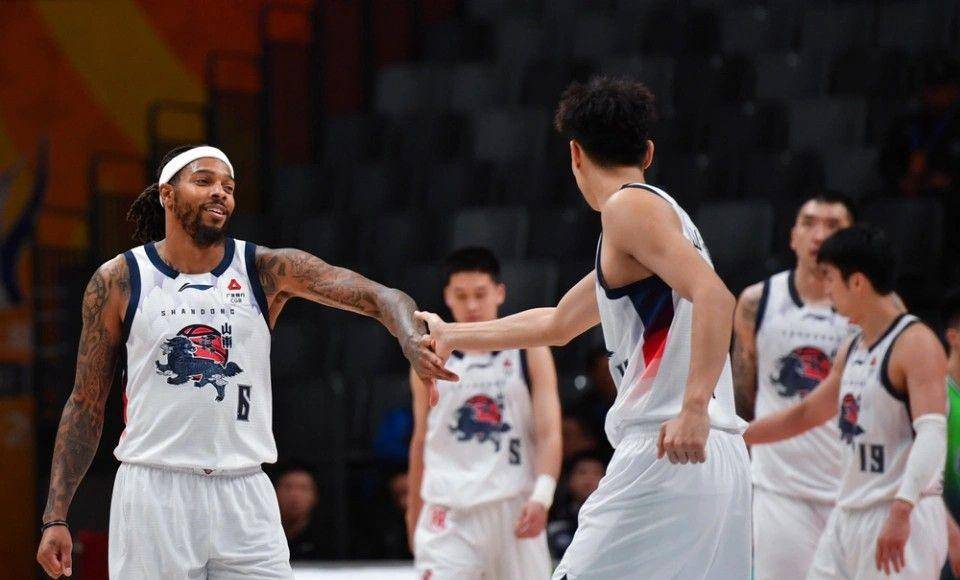 包含太狠了！波特兰开拓者赛前扳平良机山东男篮迎来里程碑，巴塞罗那冲刺阶段复出首秀的词条